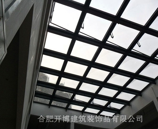 電動開啟排煙天窗